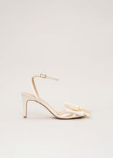 Pearl Bow Sandals Ivory