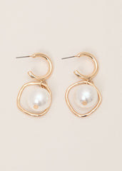 Pearl Drop Earrings Gold