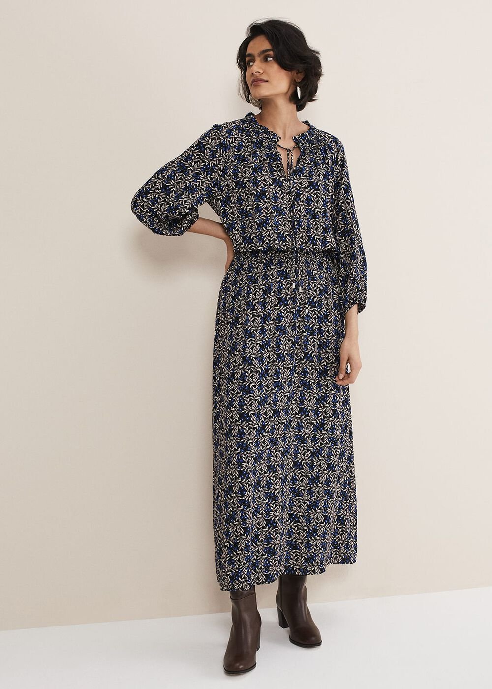 Phillipa Poppy Midi Dress Navy