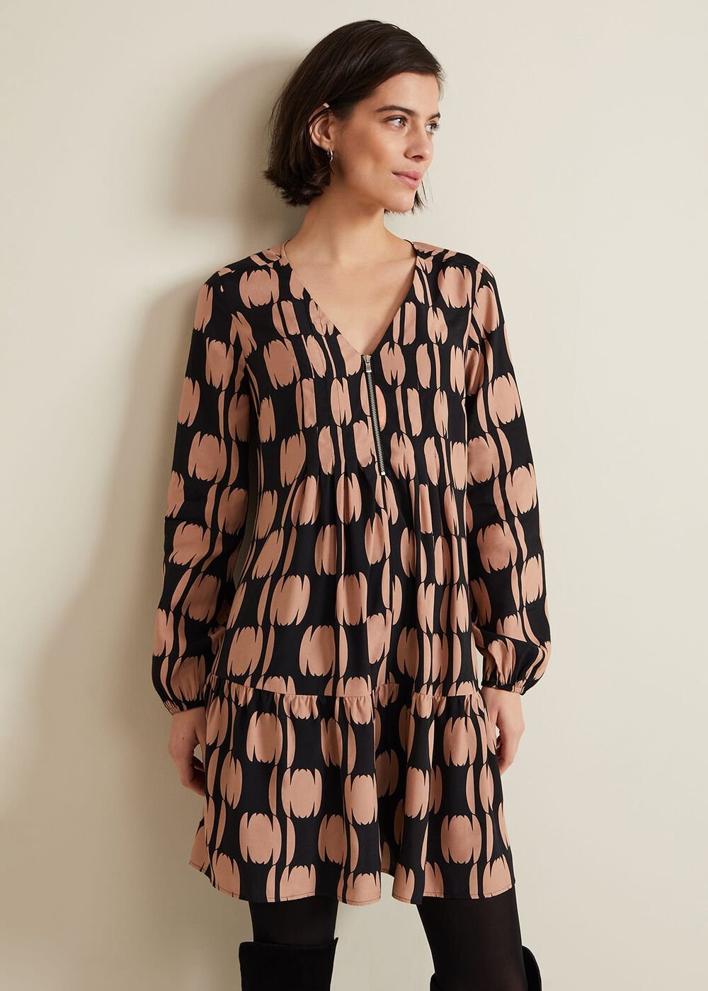 Penele Spot Swing Dress Black/Multi