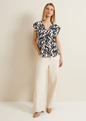 Celyn Notch Printed Blouse Black/Ivory