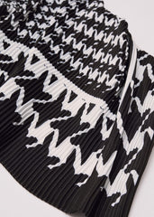 Houndstooth Pleated Scarf Black
