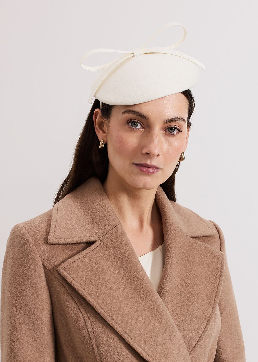 Bow Pillbox Ivory