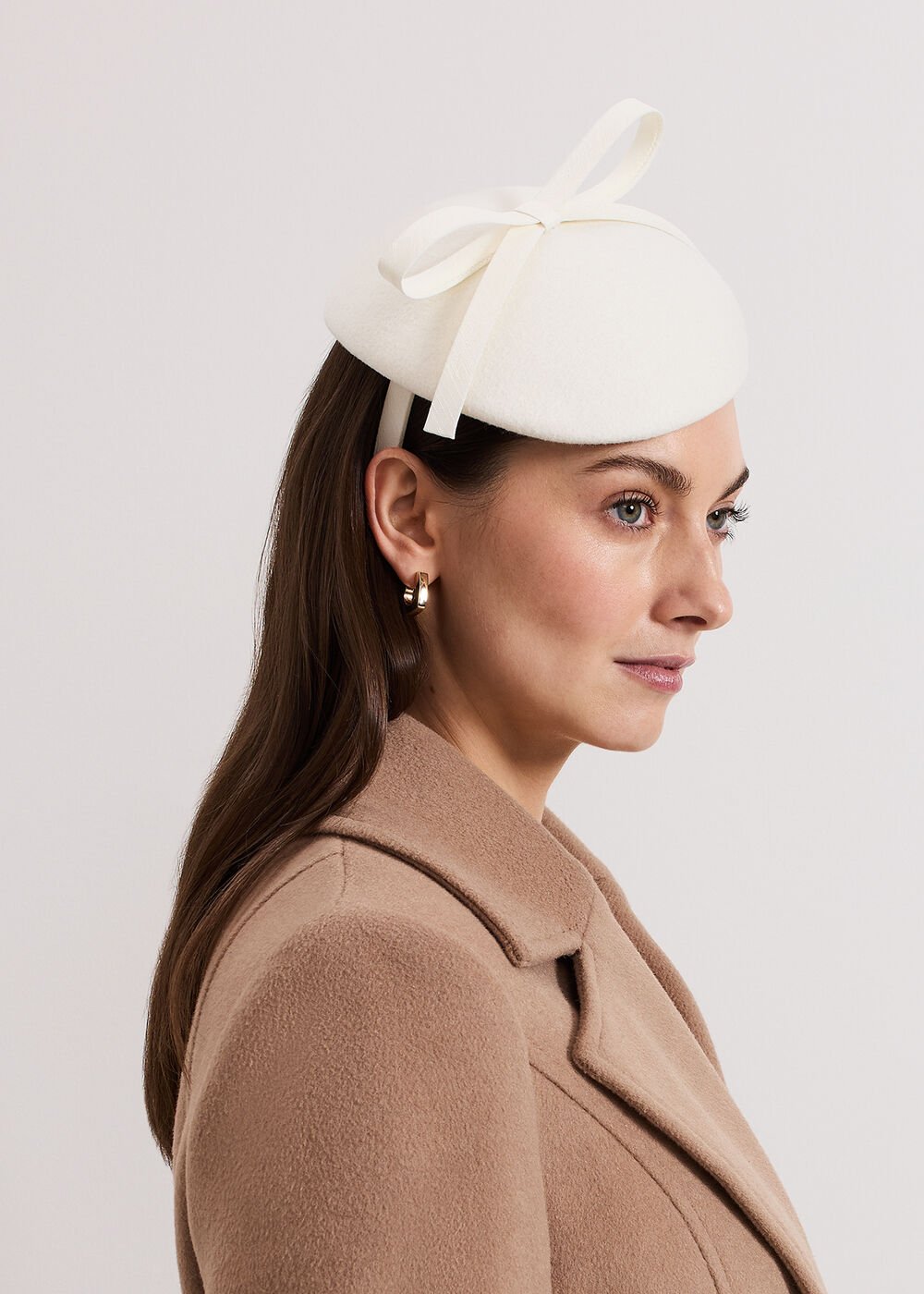 Bow Pillbox Ivory