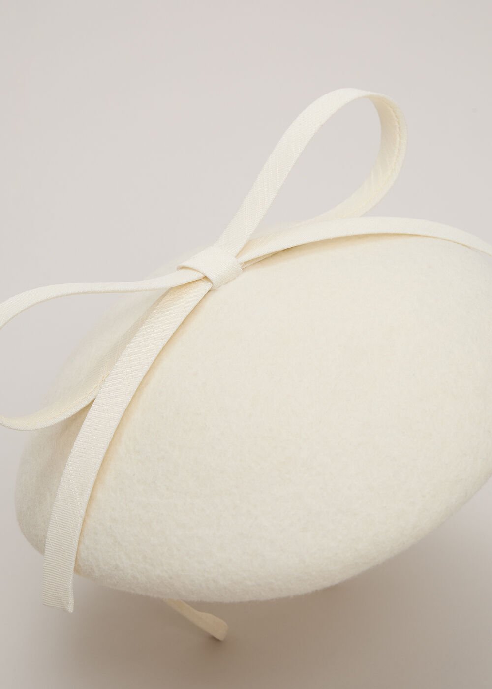 Bow Pillbox Ivory