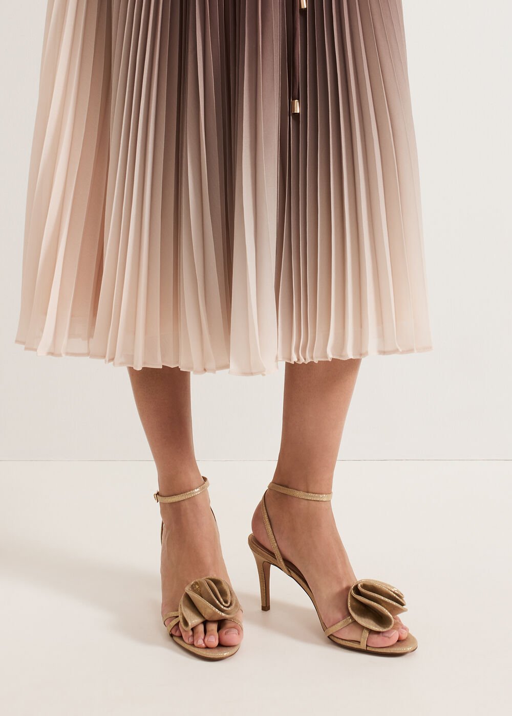 Gold Flower Strappy Gold