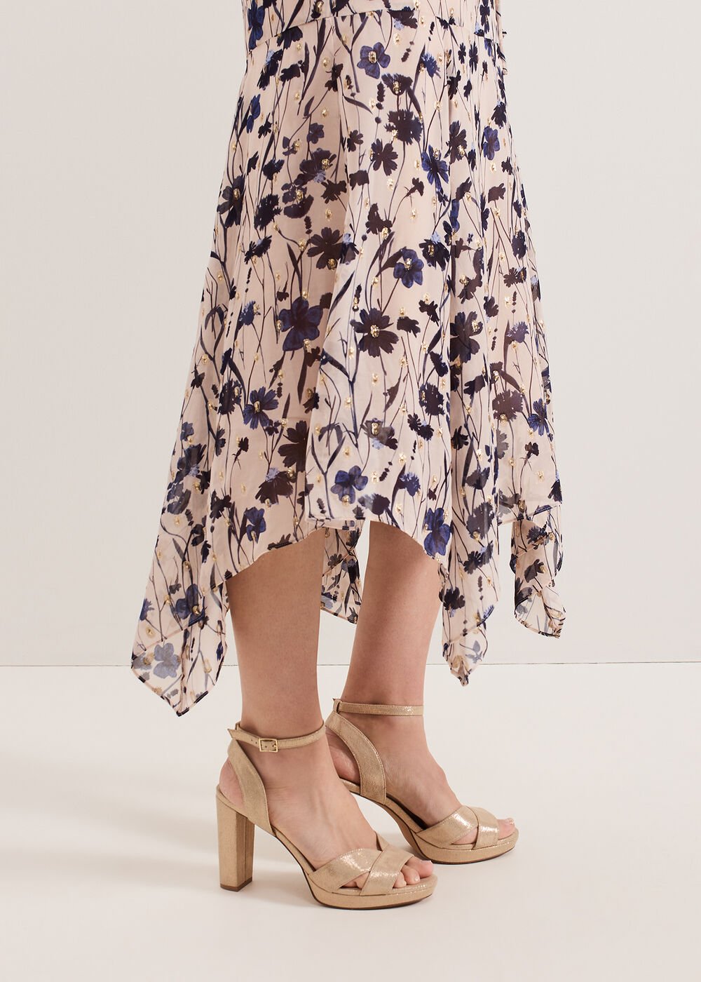 Platform Sandal Neutral