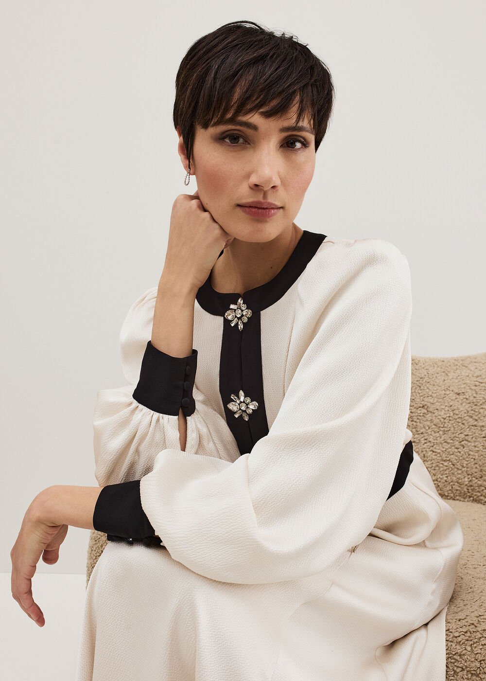 Elizabeth Embellished Puff Sleeve Midi Dress Black/Ivory