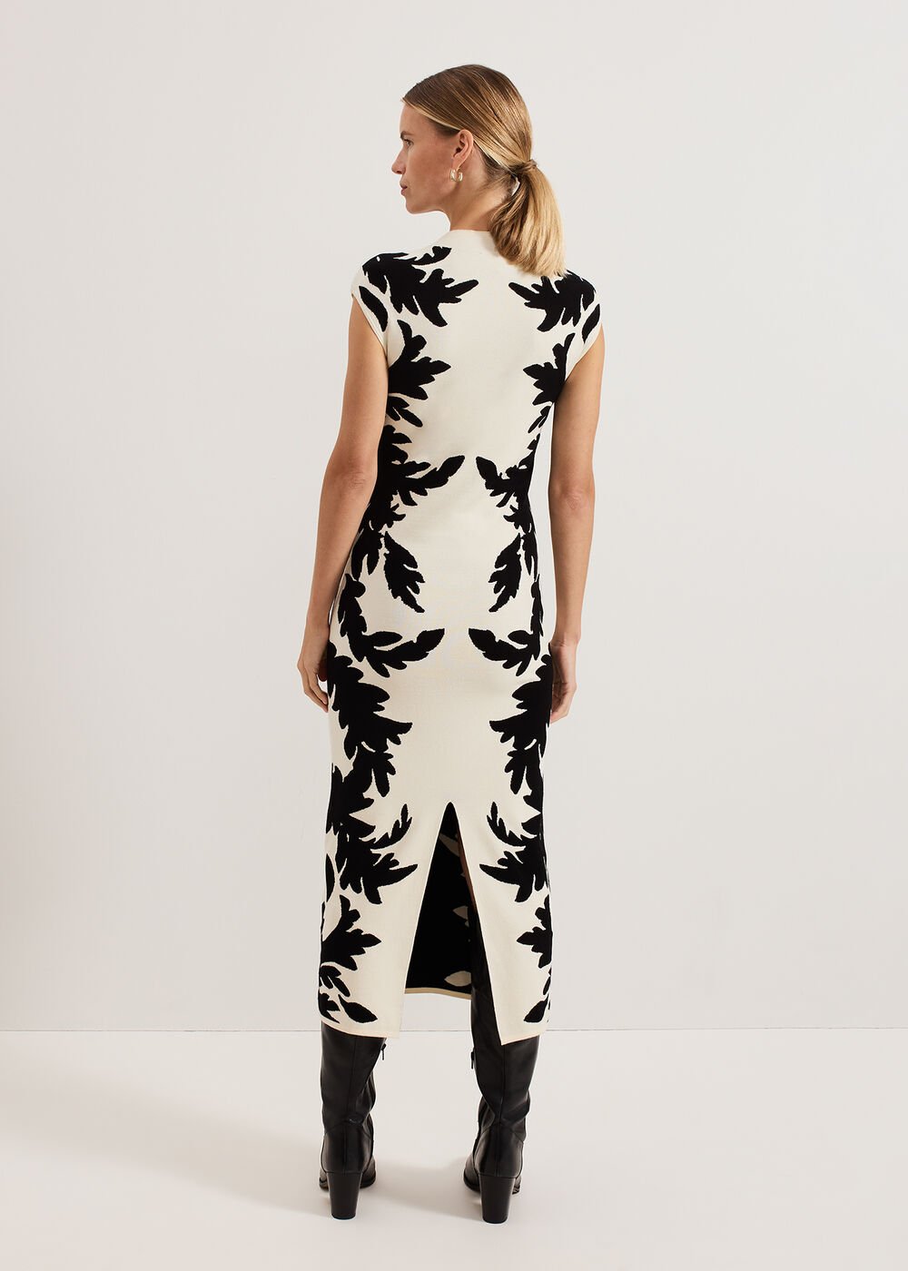 Beth Jacqaurd Dress Black/Ivory