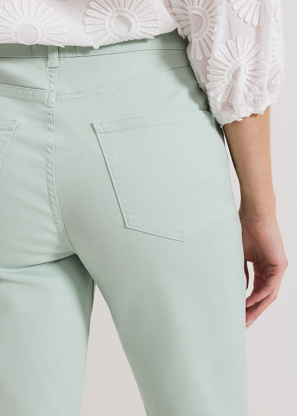 Lindsey Cropped Jean Pale Green