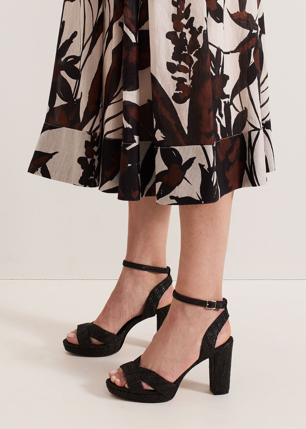 Raffia Platform Sandal Black