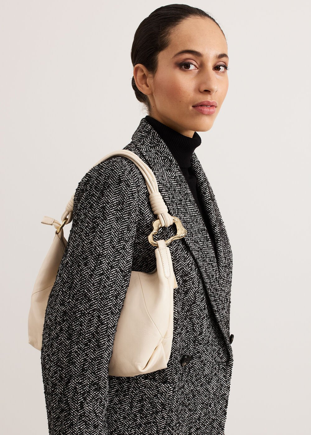 Twisted Handle Bag Ivory