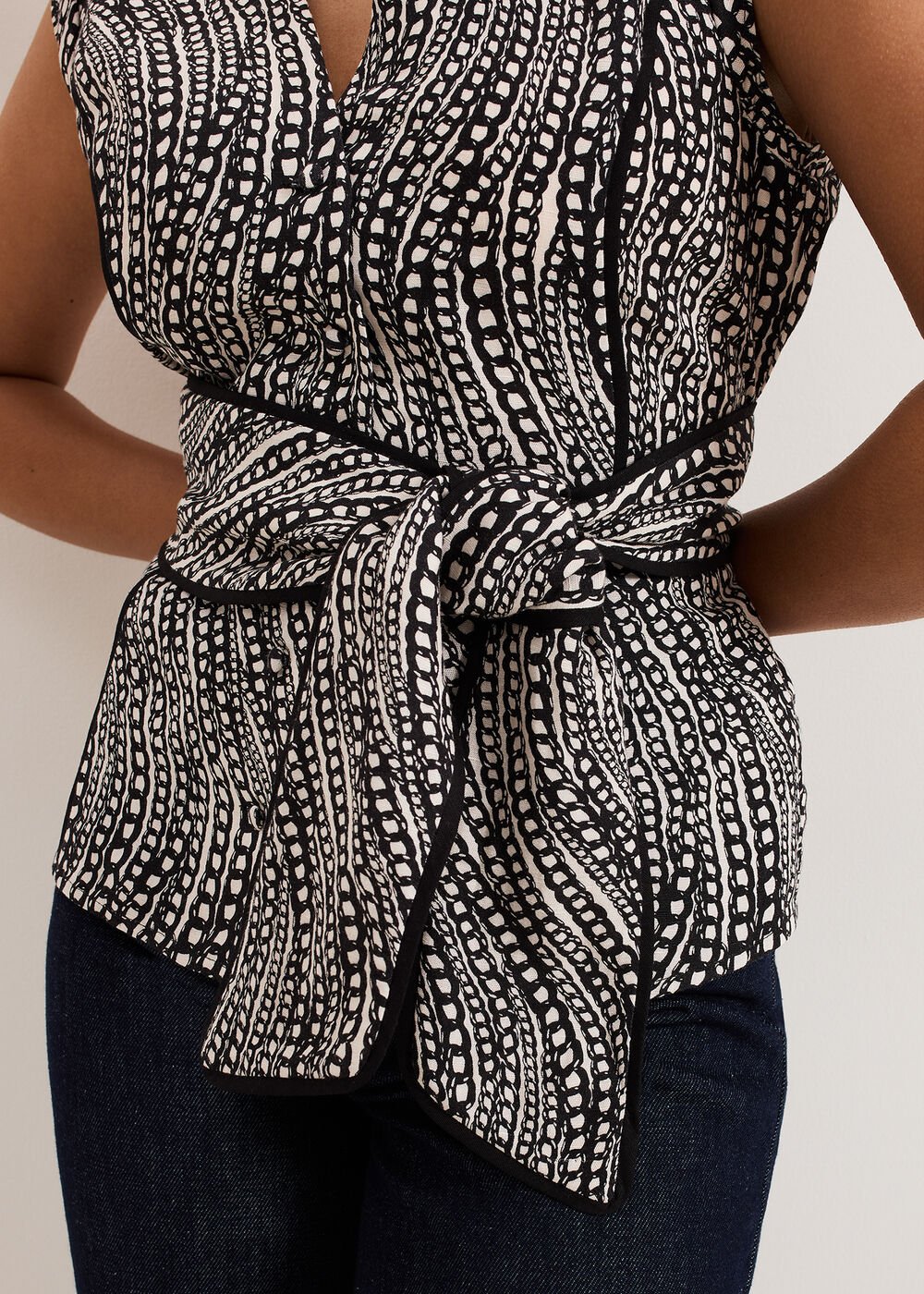 Petite Print Top Black/Ivory
