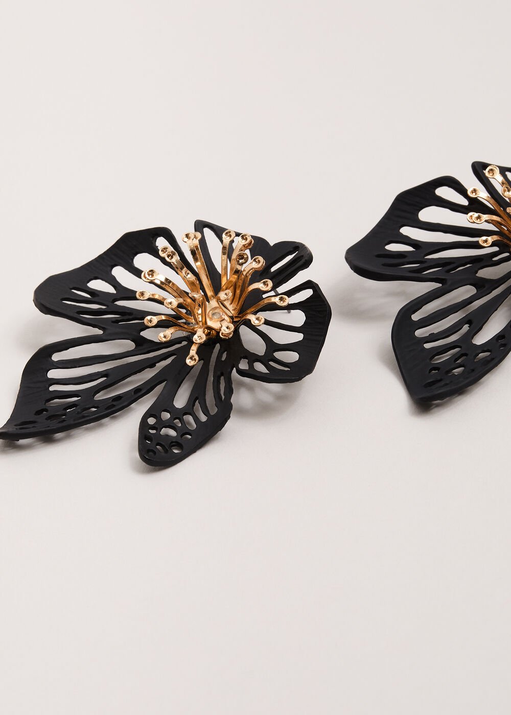 Large Flower Earring Black
