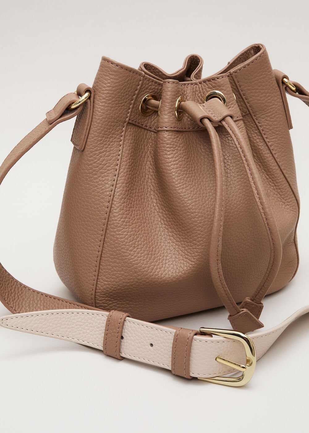 Leather Bucket Bag Tan
