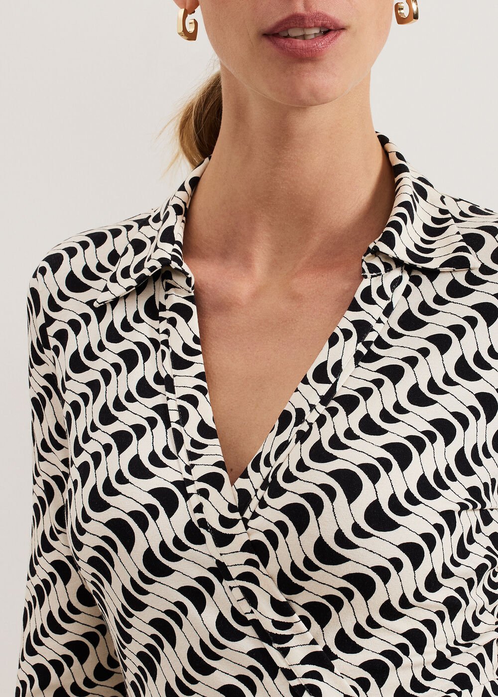 Gina Geo Wrap Dress Navy/Ivory