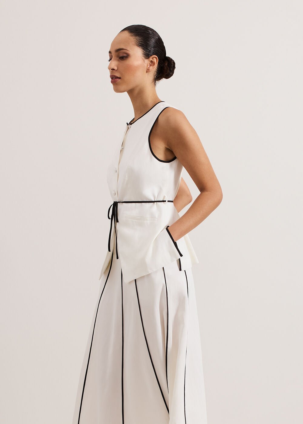 Rhoden Waistcoat White