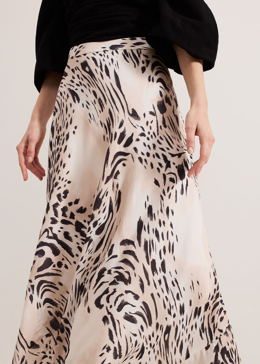 Orla Animal Skirt Black/Ivory