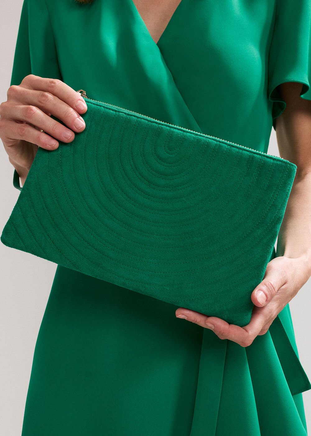 Stitch Front Clutch Bright Green