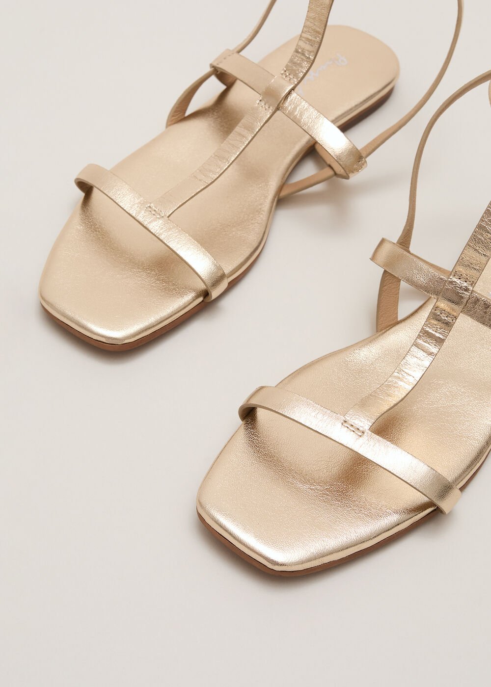 Strappy Flat Sandals Gold
