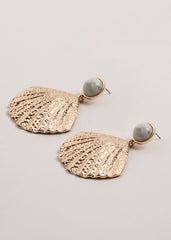 Shell Earrings Gold