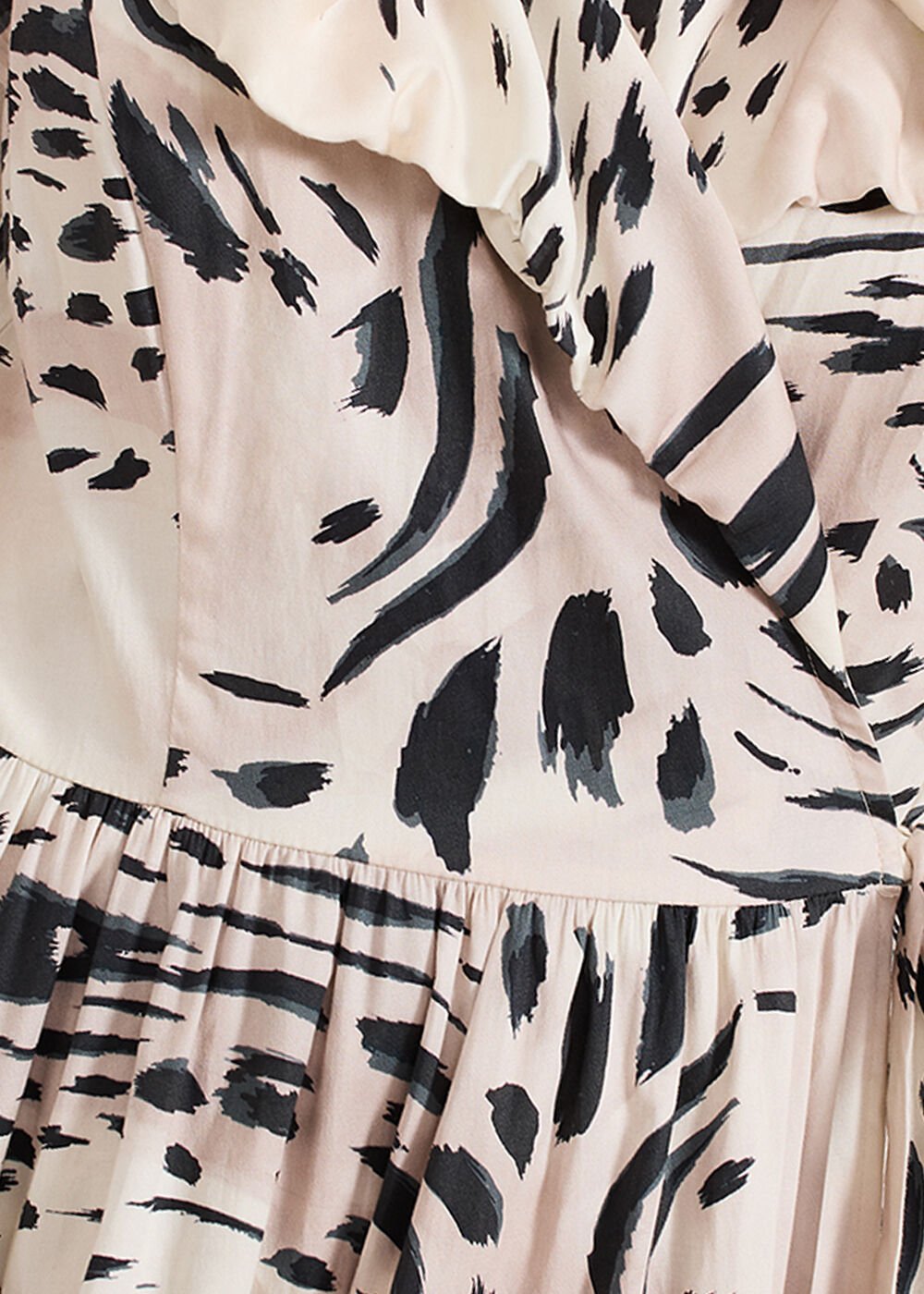 Trix Leopard Dress Neutral