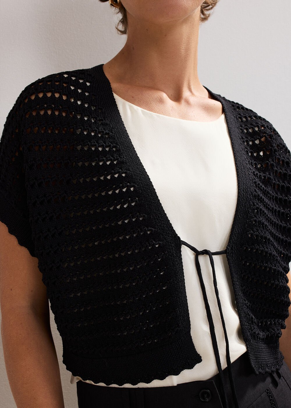 Leona Cover up Black