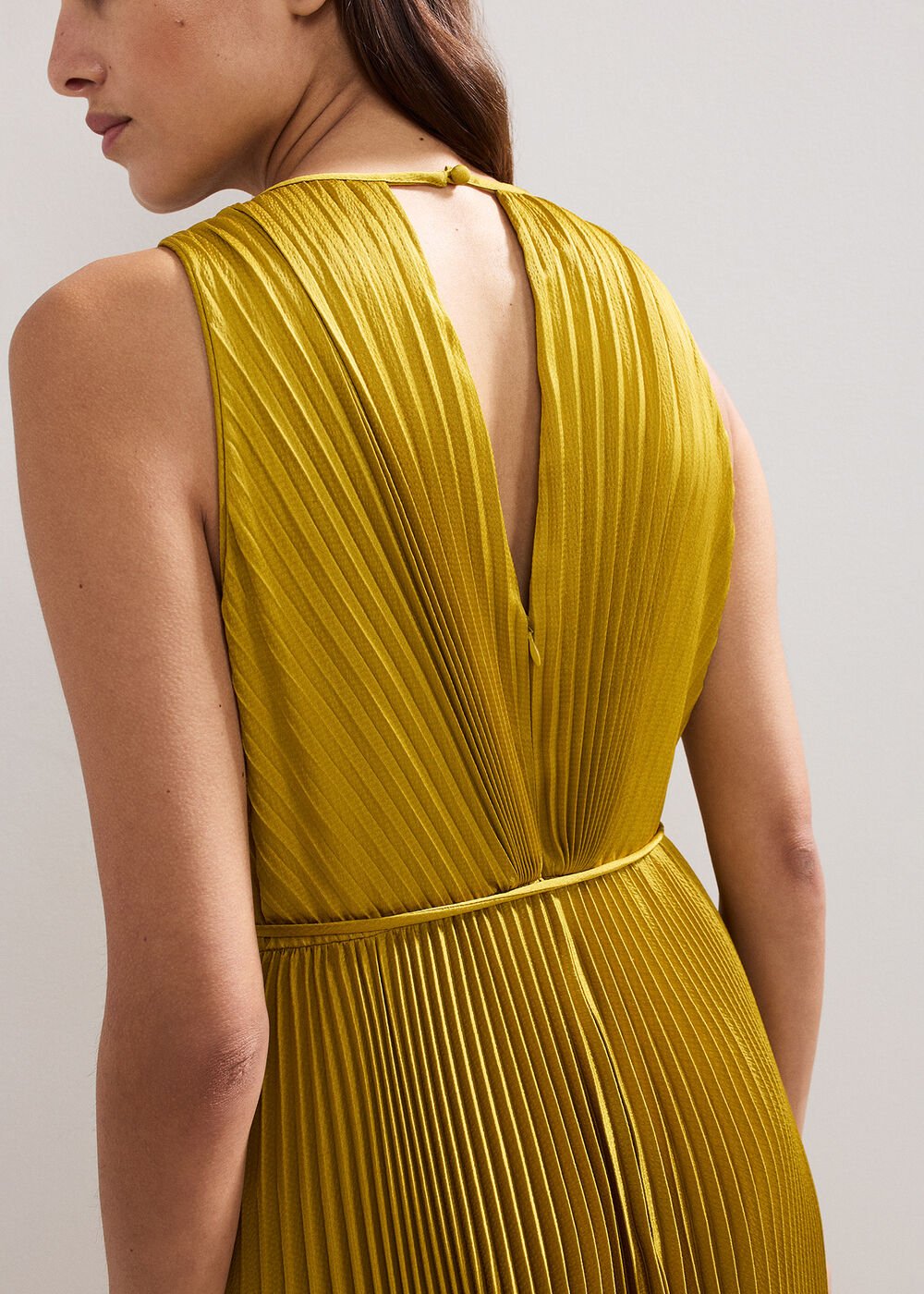 Dionne Pleated Dress Yellow