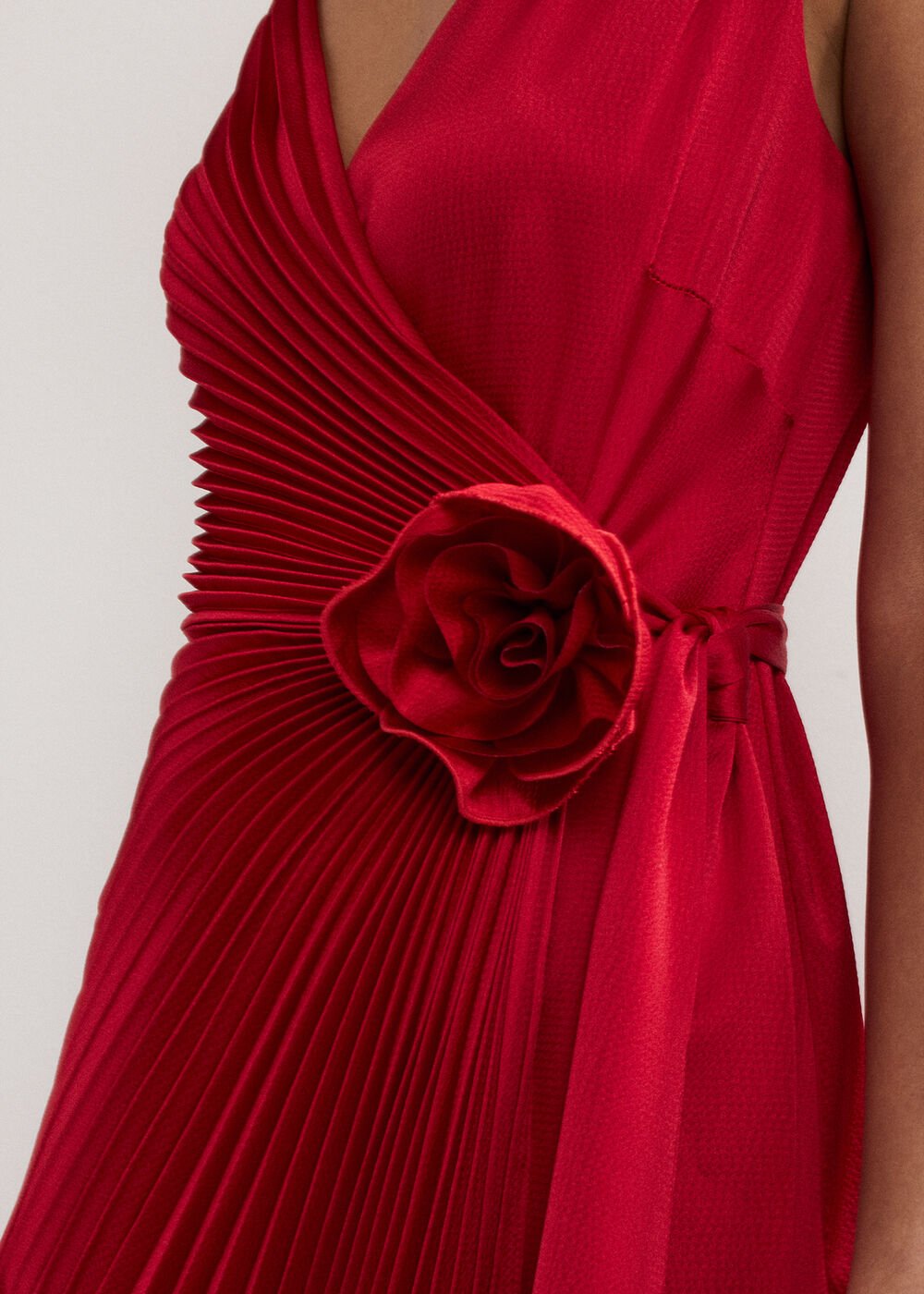Emlyn Pleated Dress Red