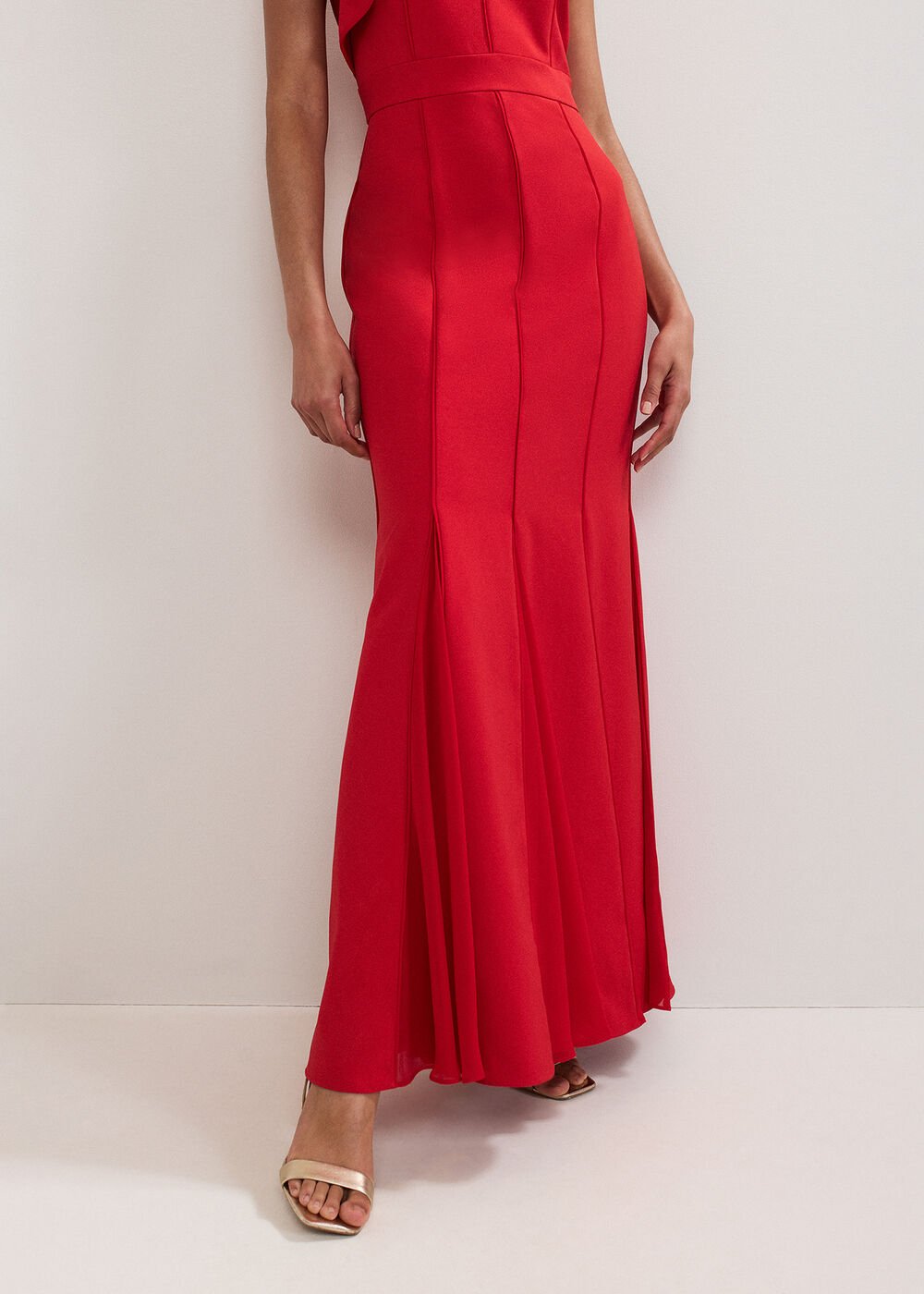 Tyra Ruffle Dress Red