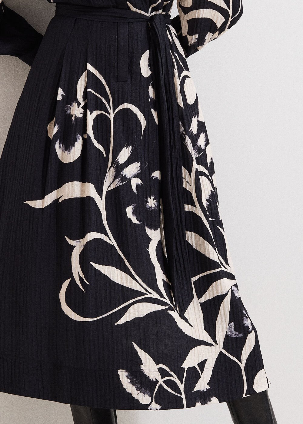 Petite Natalie Midi Dress Black/Ivory
