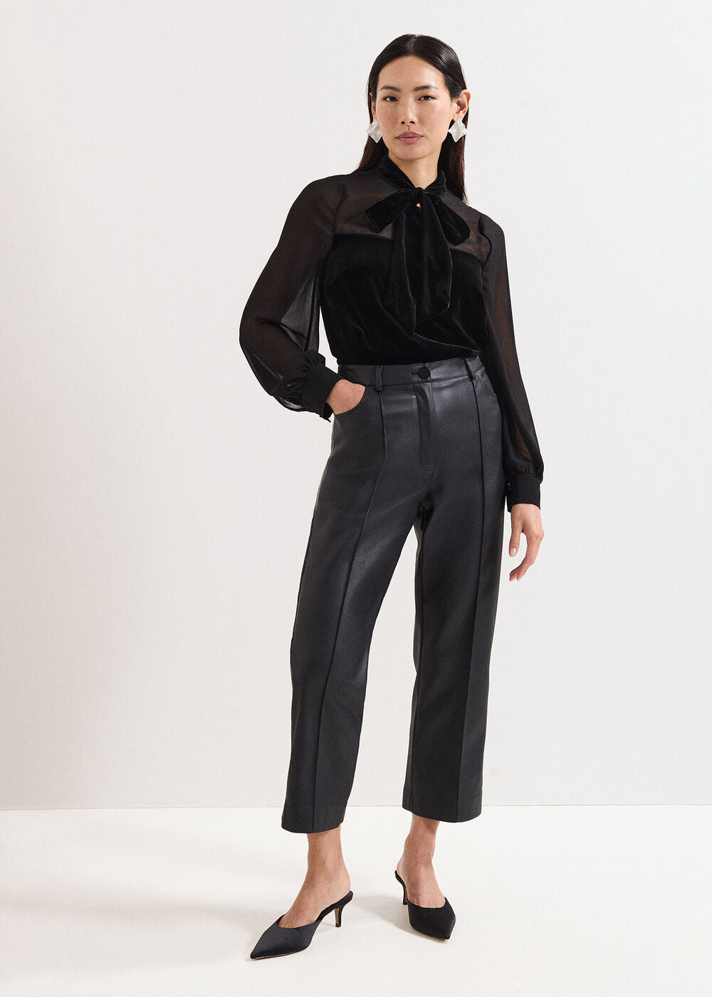 Raye Velvet Blouse Black