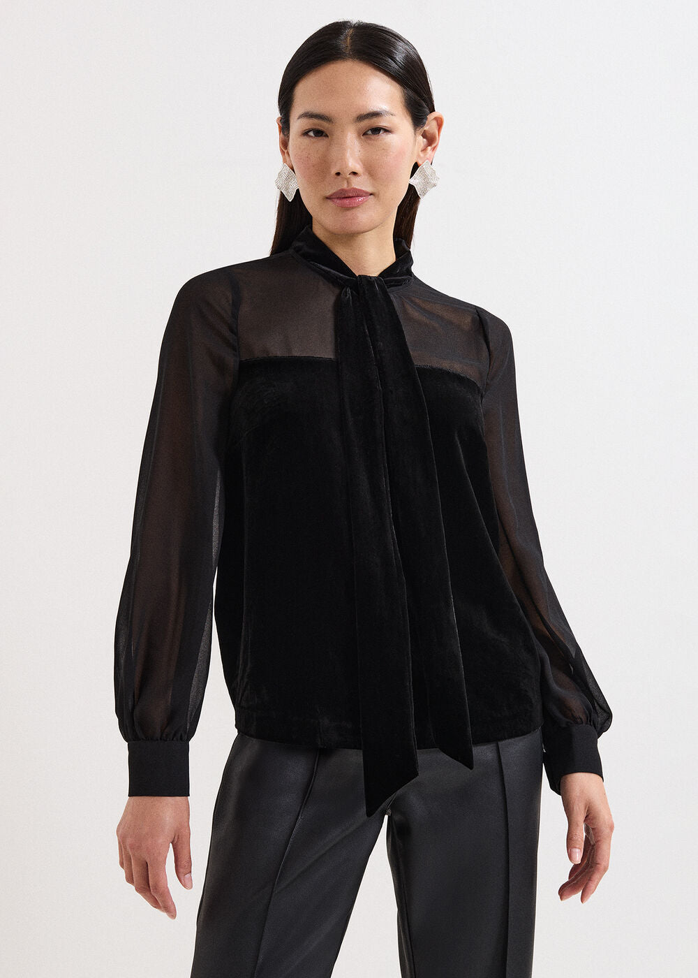 Raye Velvet Blouse Black
