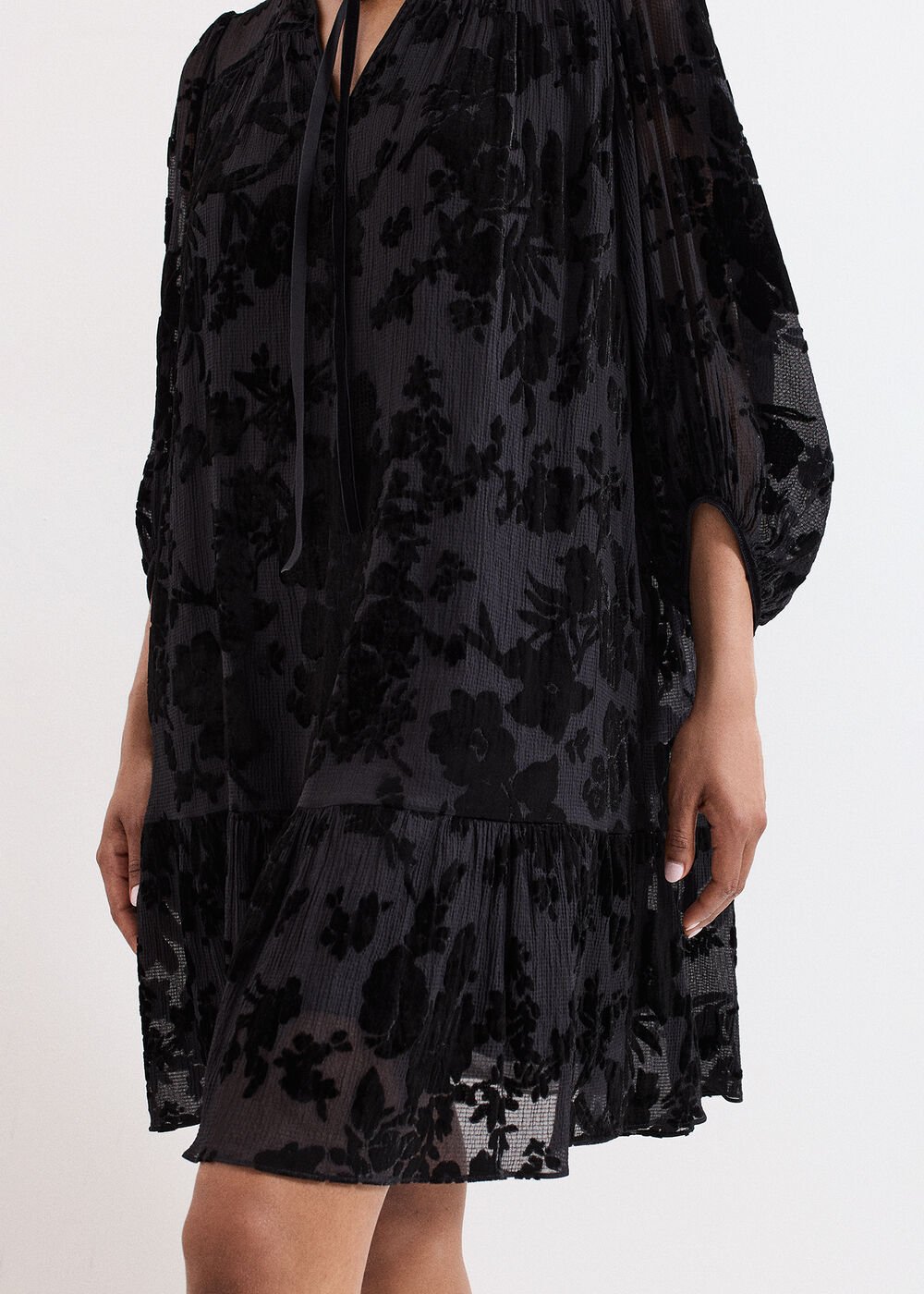 Mila Velvet Dress Black
