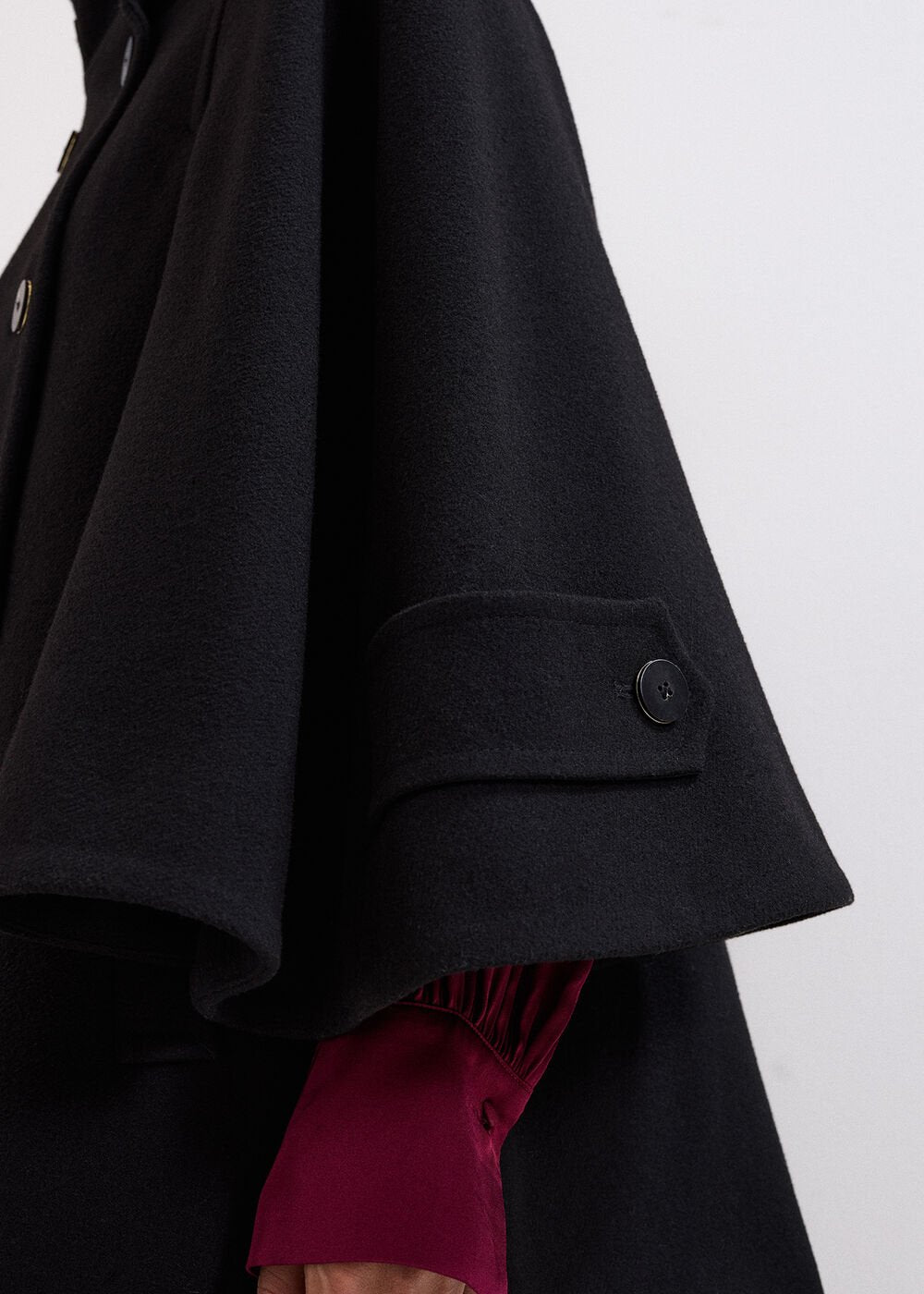 Katlin Cape Coat Black