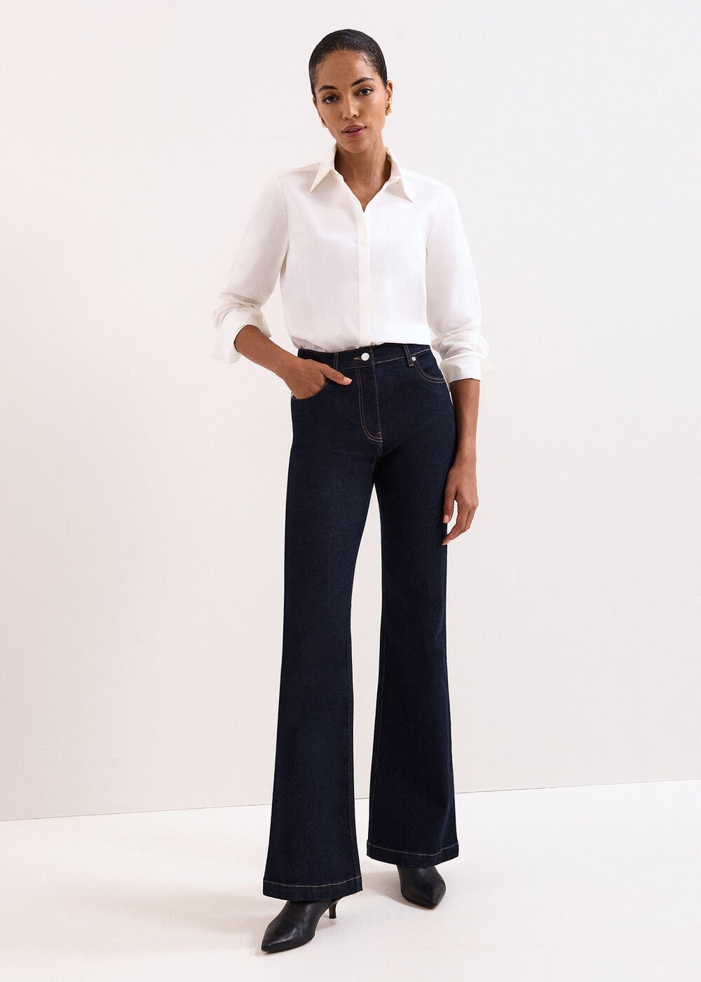 Olivia Bootcut Jean Dark Wash