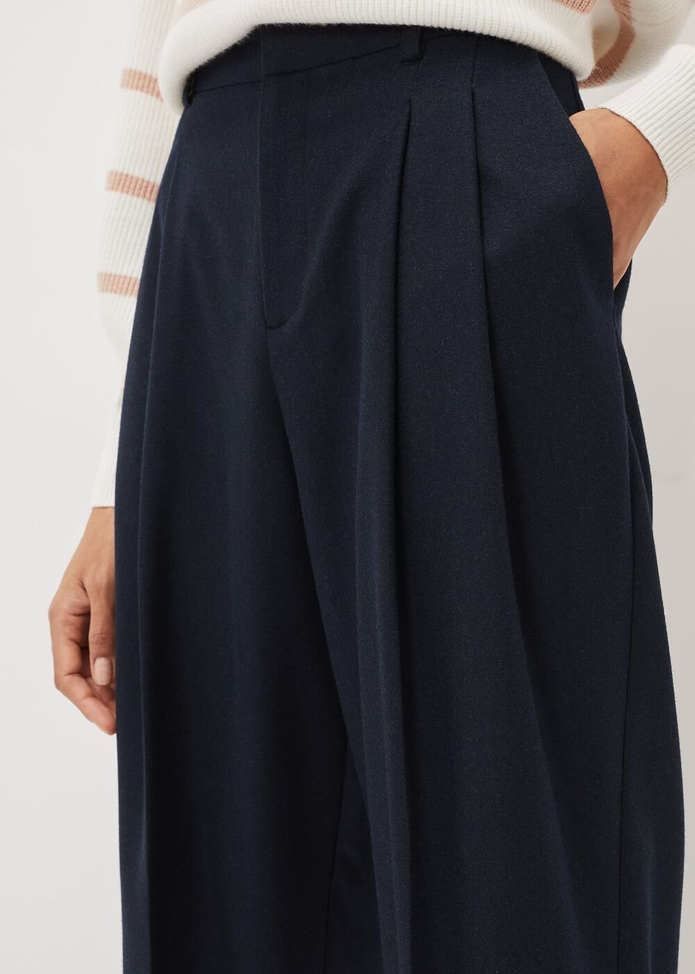 Odette Pleated Crop Trousers Navy