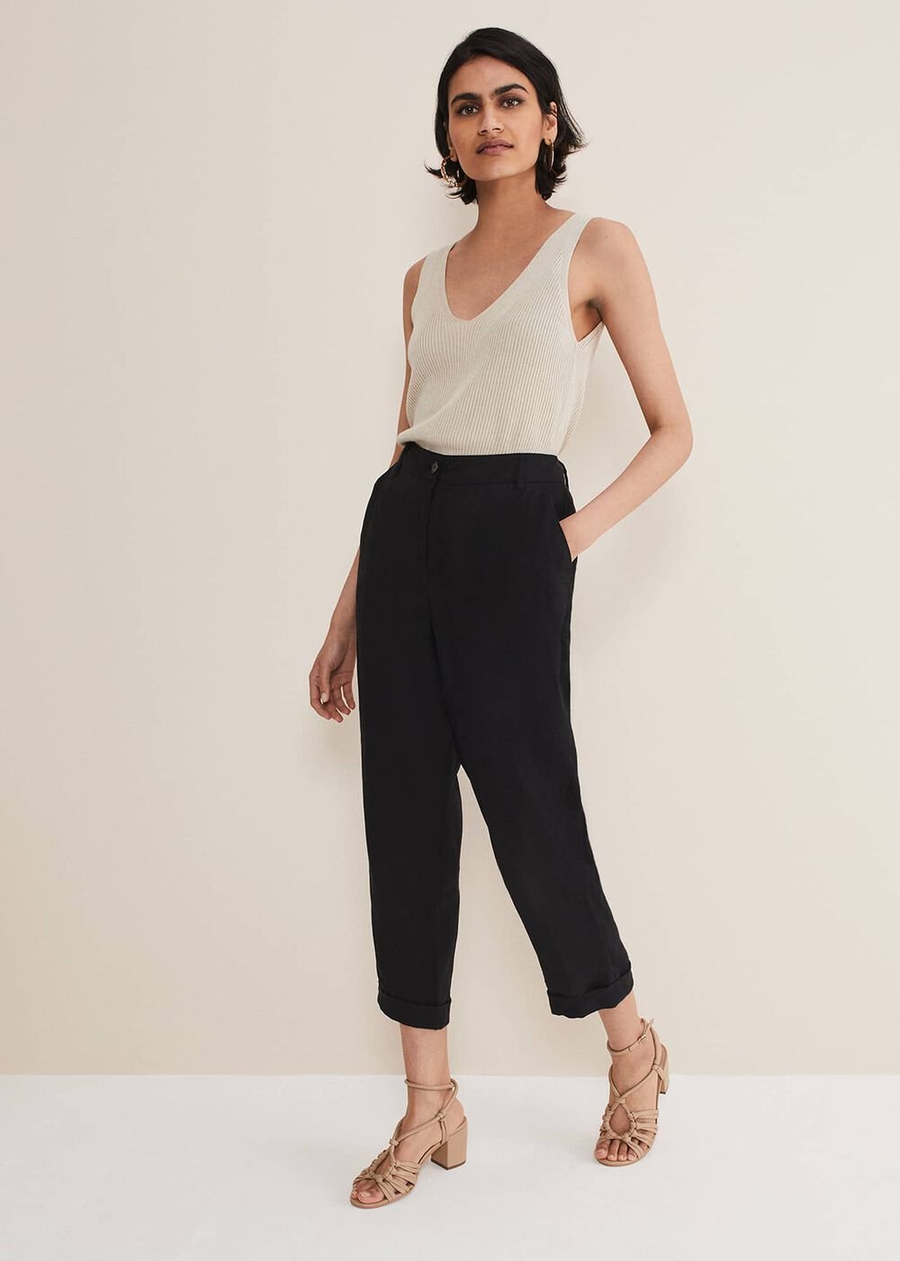 Klarra Black Linen Tapered Trousers Black
