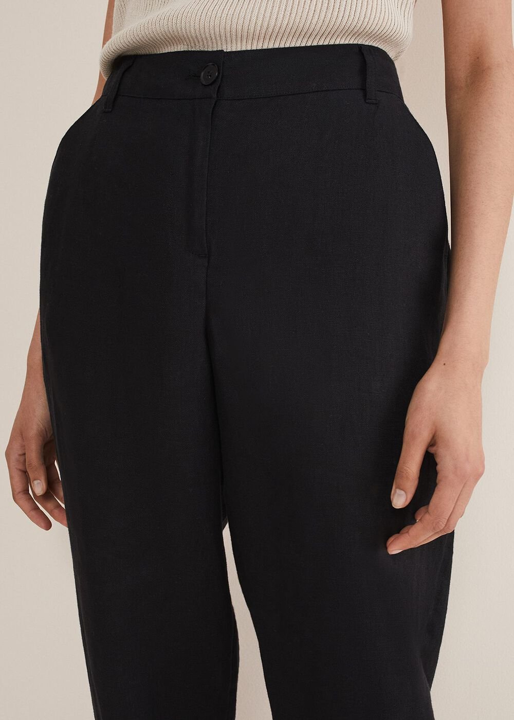 Klarra Black Linen Tapered Trousers Black