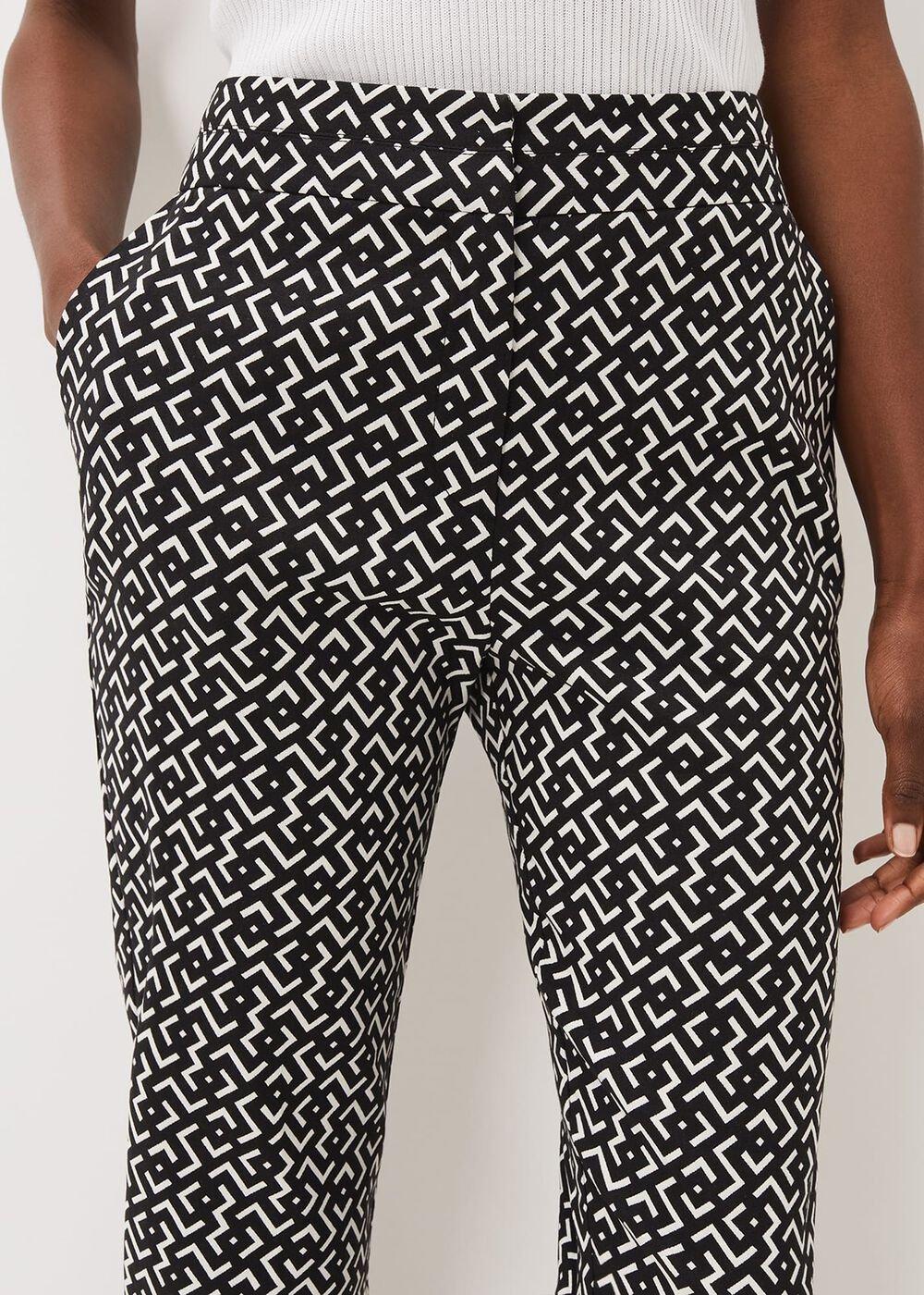 Mackenzie Geo Tapered Trouser Black/White