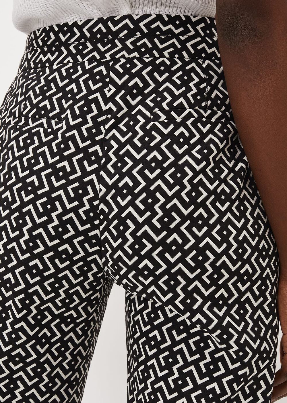 Mackenzie Geo Tapered Trouser Black/White