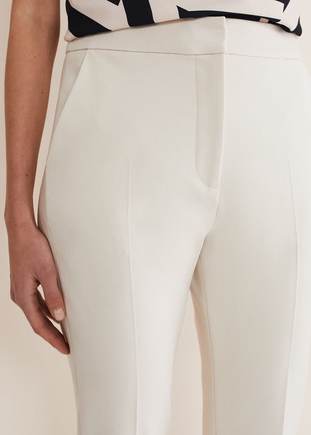 Eira Cigarette Trousers Almond