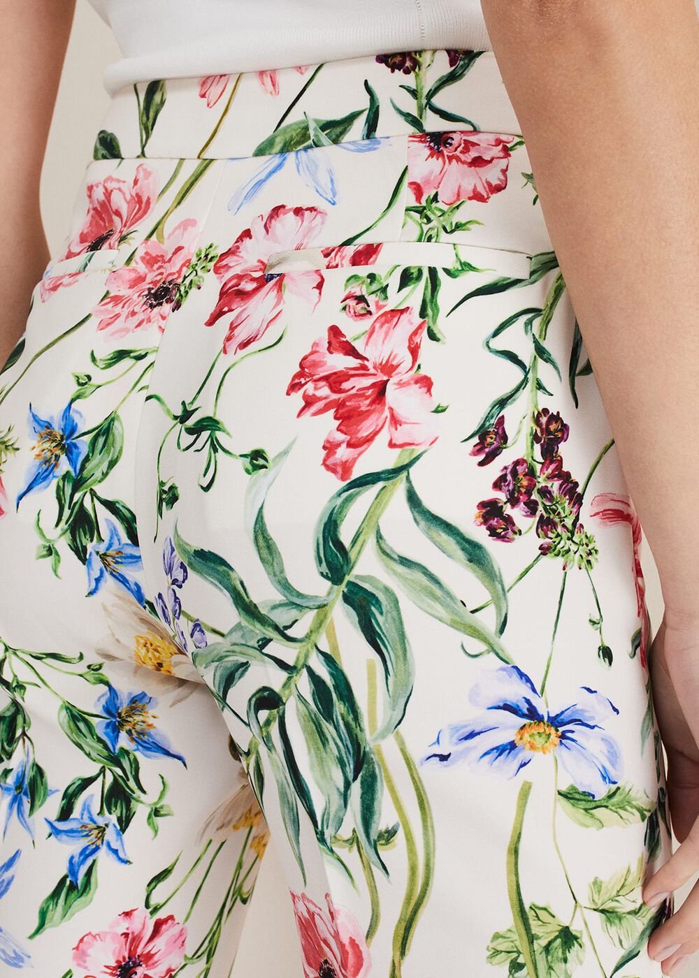 Ulrica Floral Cigarette Trousers Multi-Coloured