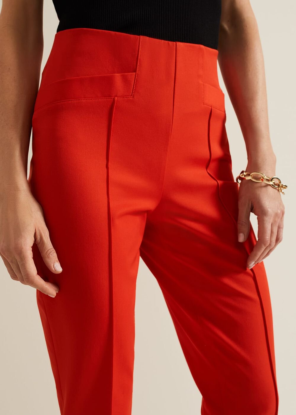 Miah Stretch Capri Trousers Red