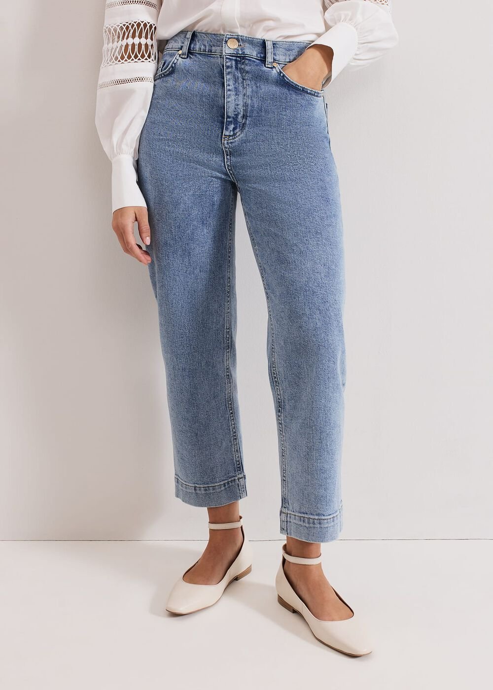 Lexi Mid Wash Crop Straight Jean Mid Wash