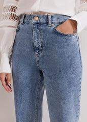 Lexi Mid Wash Crop Straight Jean Mid Wash