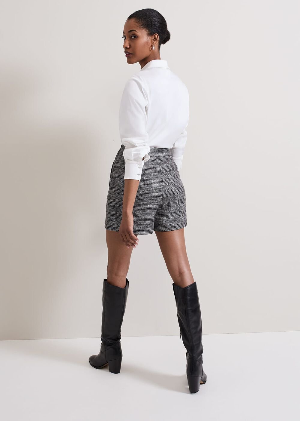 Evie Check Shorts Grey