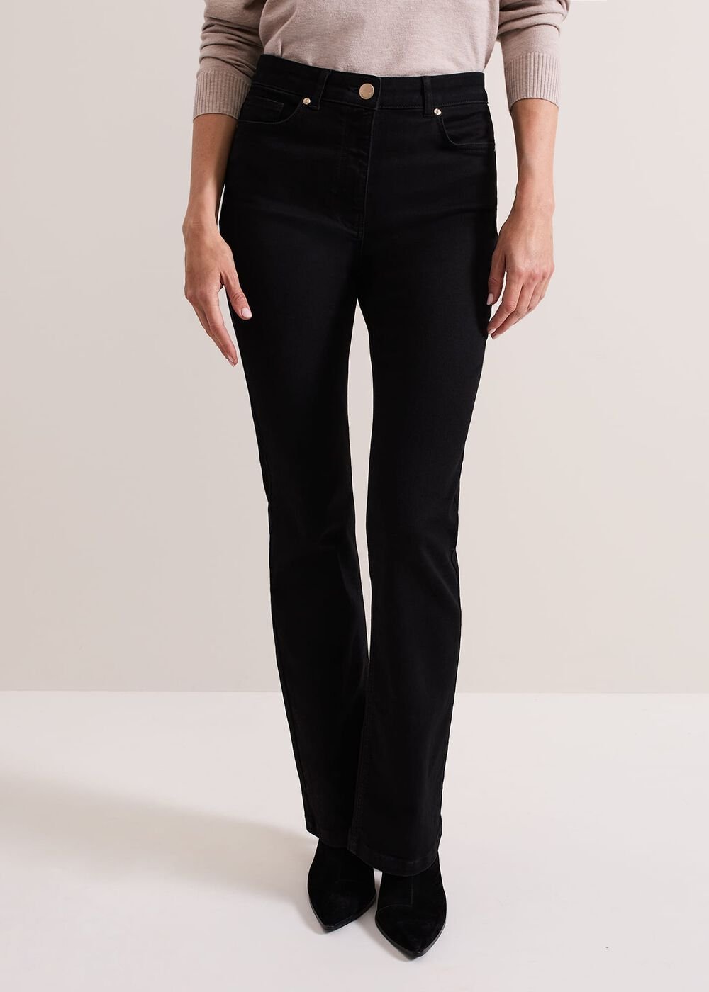 Olivia Bootcut Jean Black