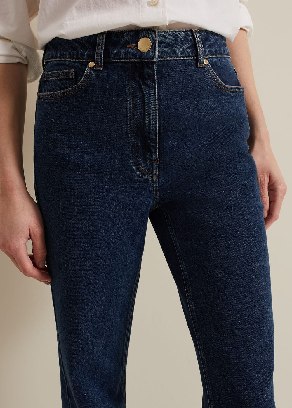 Olivia Bootcut Jean Mid Wash