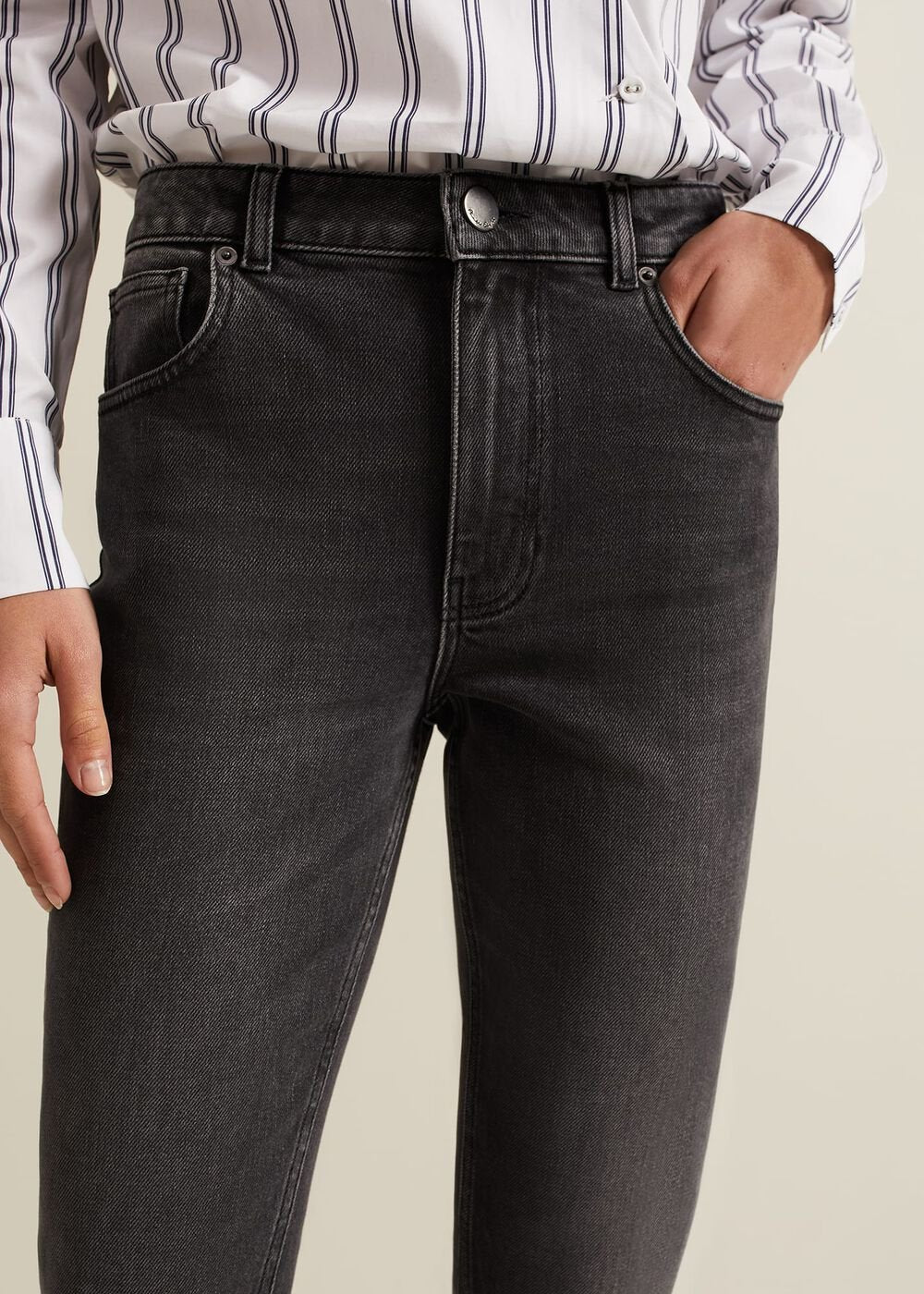 Sara Slim Leg Jeans Black